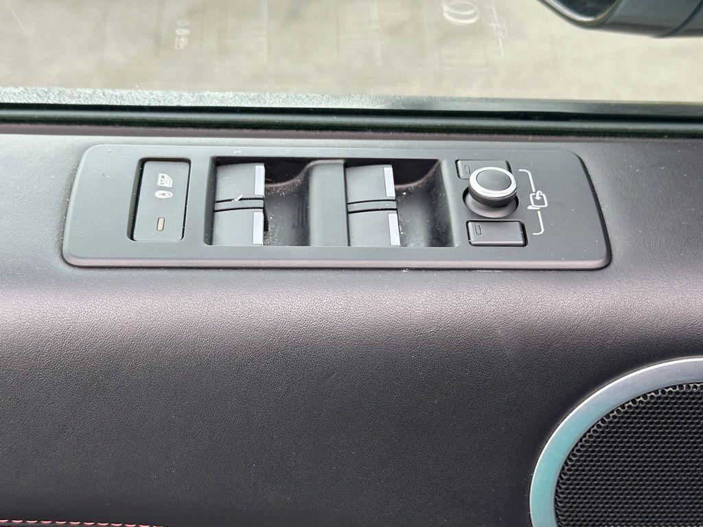 used 2017 Land Rover Discovery car, priced at $14,463