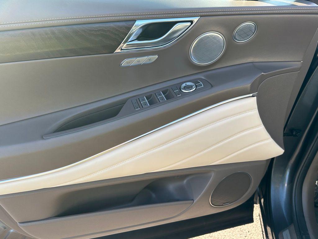 used 2021 Genesis GV80 car, priced at $38,896