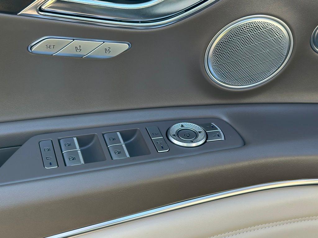 used 2021 Genesis GV80 car, priced at $38,896