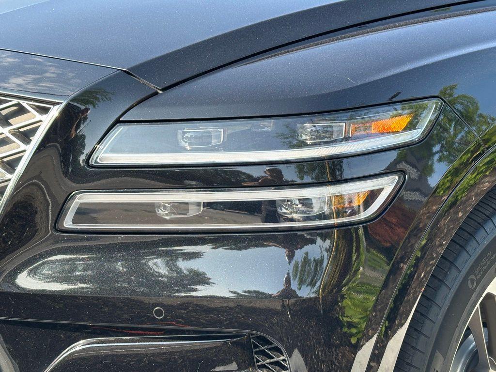 used 2022 Genesis GV80 car, priced at $43,990