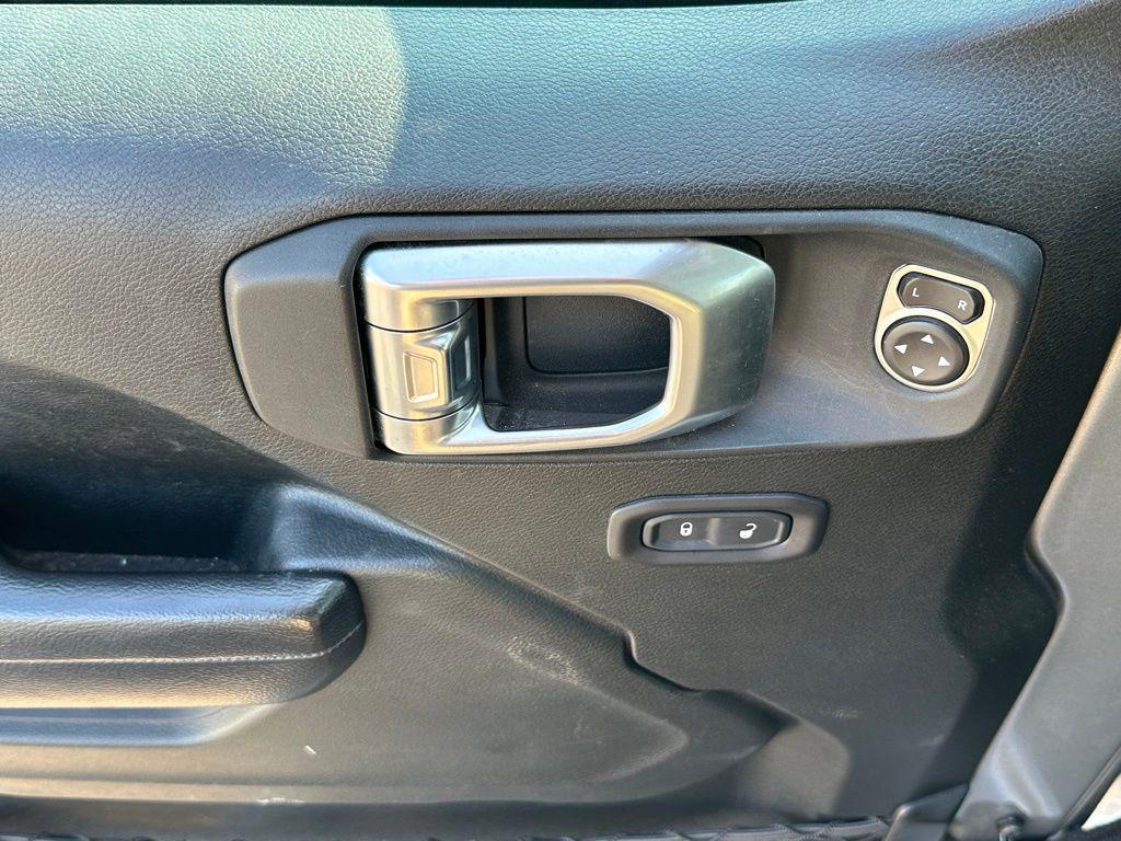 used 2020 Jeep Wrangler Unlimited car, priced at $28,299