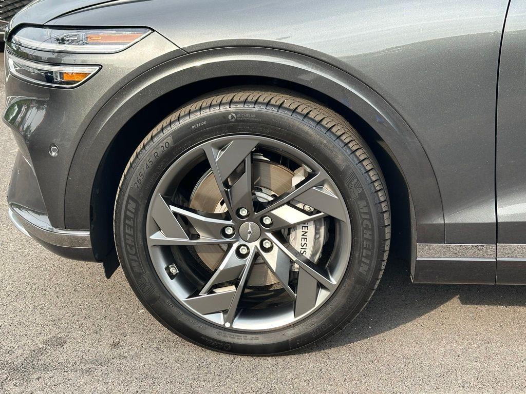 used 2025 Genesis Electrified GV70 car, priced at $43,384