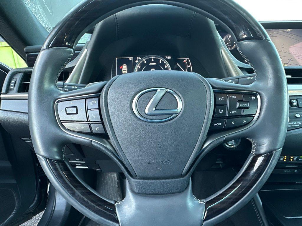 used 2021 Lexus ES 350 car, priced at $29,936