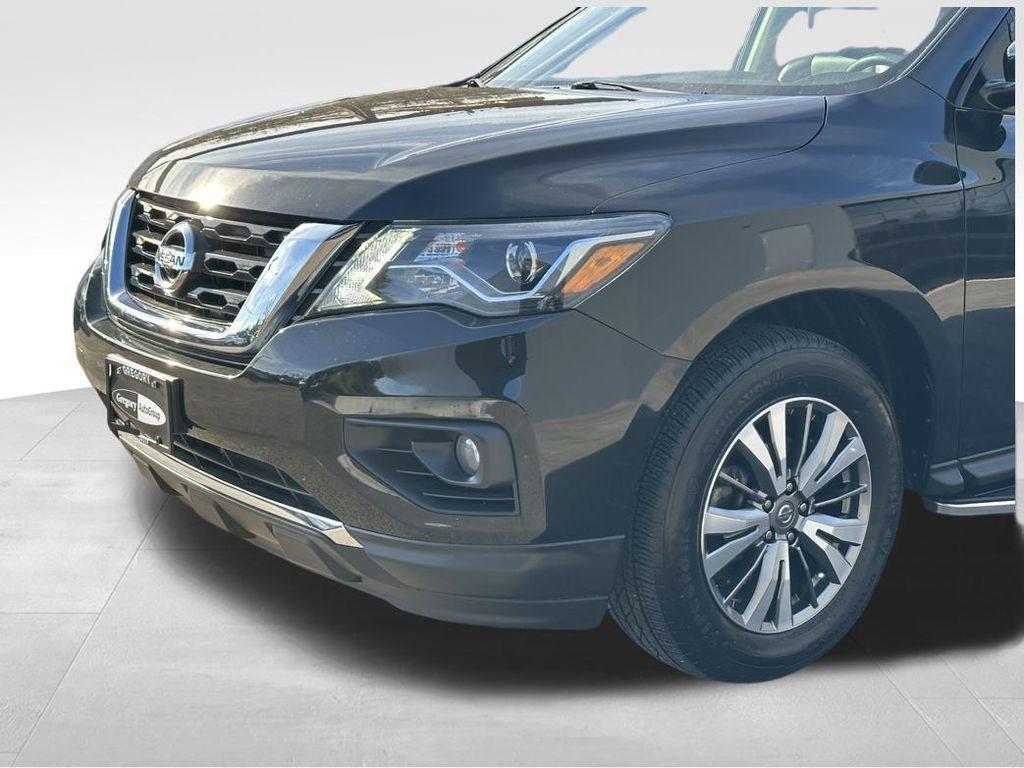 used 2019 Nissan Pathfinder car, priced at $16,977