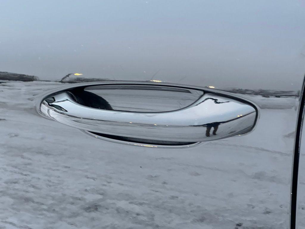 used 2018 Porsche Macan car, priced at $21,968