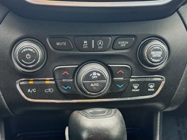 used 2021 Jeep Cherokee car, priced at $18,999