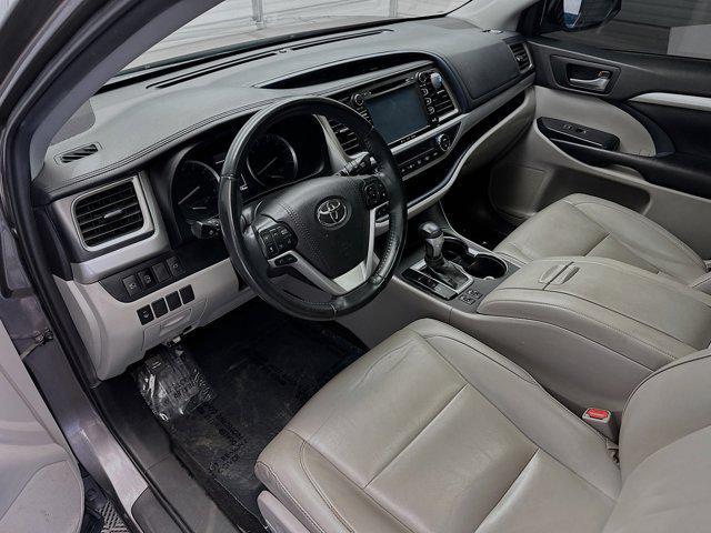 used 2019 Toyota Highlander car, priced at $26,820