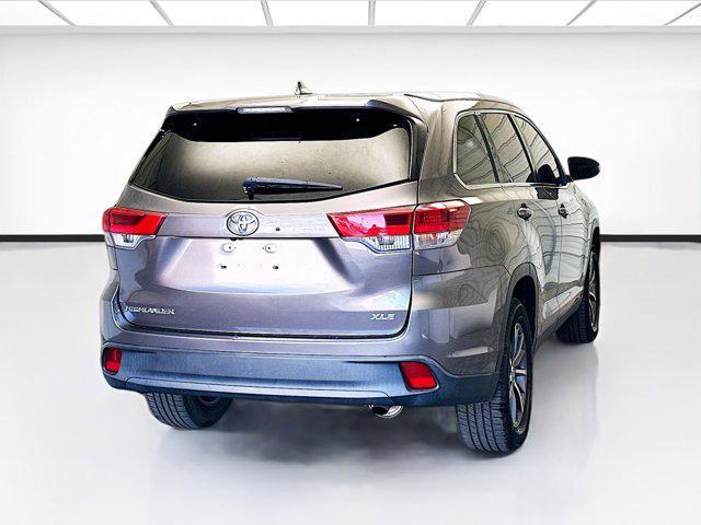 used 2019 Toyota Highlander car, priced at $25,988