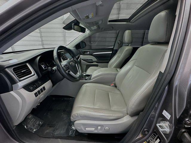 used 2019 Toyota Highlander car, priced at $26,820