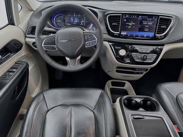 used 2022 Chrysler Pacifica Hybrid car, priced at $25,725