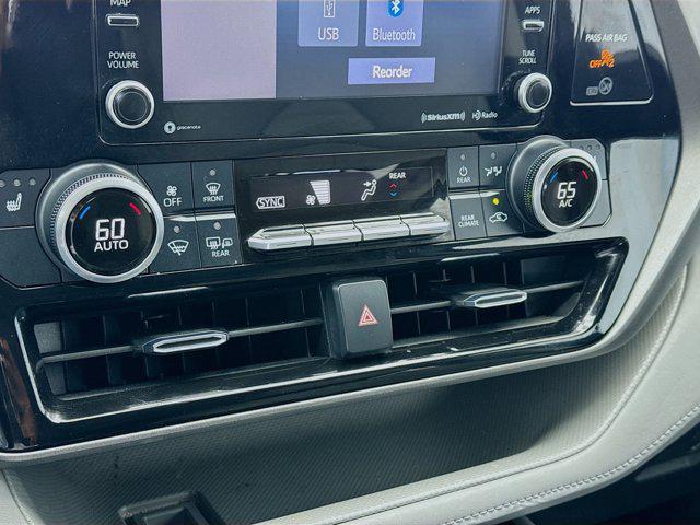 used 2021 Toyota Highlander car, priced at $29,777