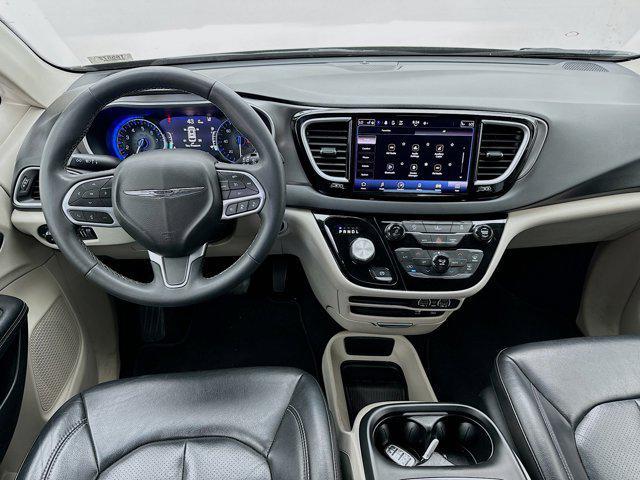 used 2022 Chrysler Pacifica car, priced at $18,551