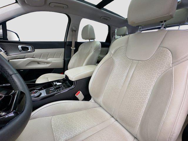 used 2023 Kia Sorento Hybrid car, priced at $26,688