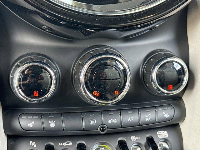 used 2022 MINI Hardtop car, priced at $20,052