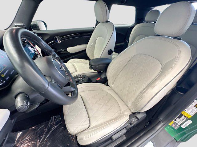 used 2022 MINI Hardtop car, priced at $20,052