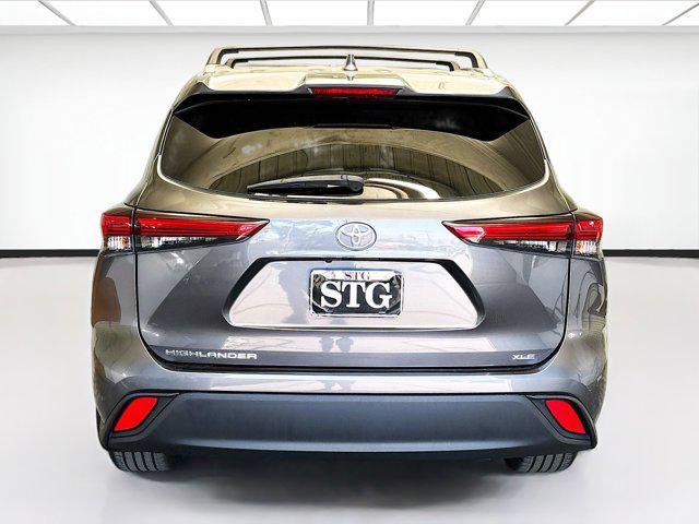 used 2020 Toyota Highlander car, priced at $25,863