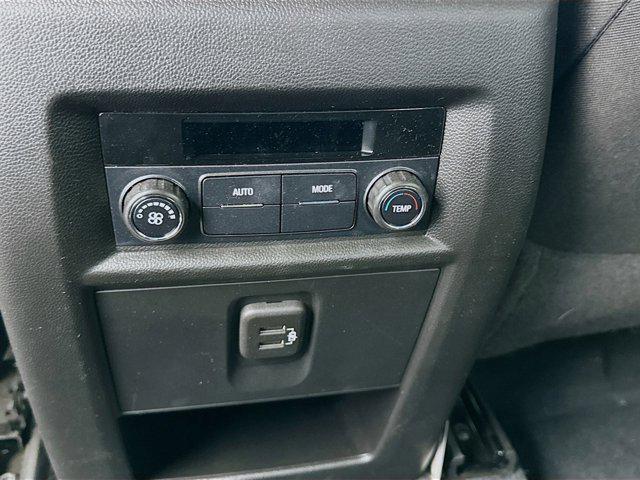 used 2022 Chevrolet Traverse car, priced at $29,188