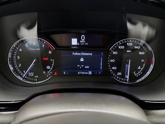 used 2024 Cadillac XT5 car, priced at $40,999