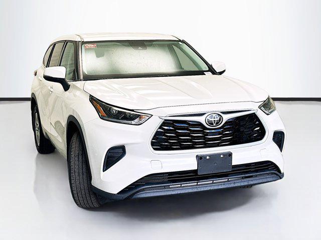 used 2021 Toyota Highlander car, priced at $30,488