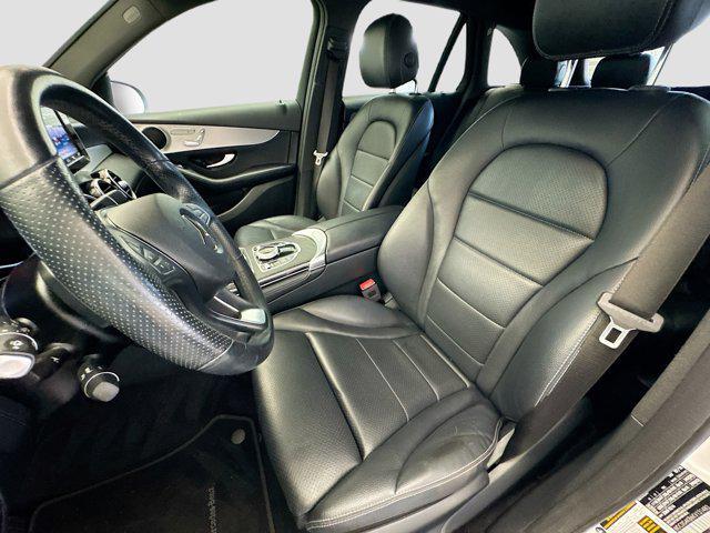 used 2019 Mercedes-Benz GLC 300 car