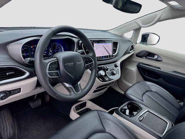 used 2024 Chrysler Pacifica Hybrid car, priced at $30,999