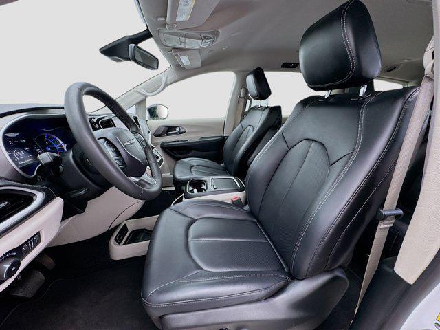 used 2024 Chrysler Pacifica Hybrid car, priced at $30,999