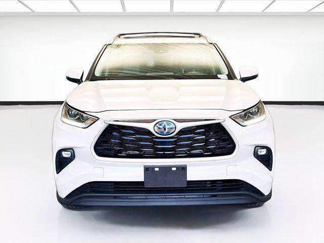 used 2022 Toyota Highlander Hybrid car, priced at $42,888