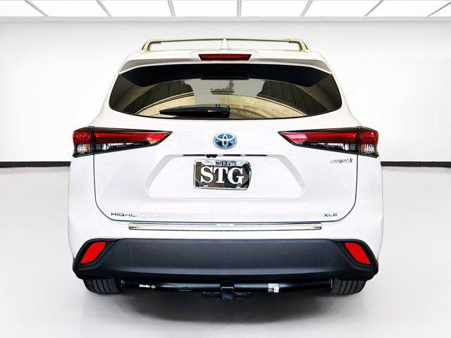 used 2022 Toyota Highlander Hybrid car, priced at $42,888