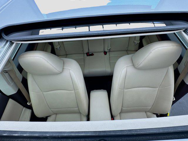 used 2016 Lexus ES 300h car, priced at $19,796