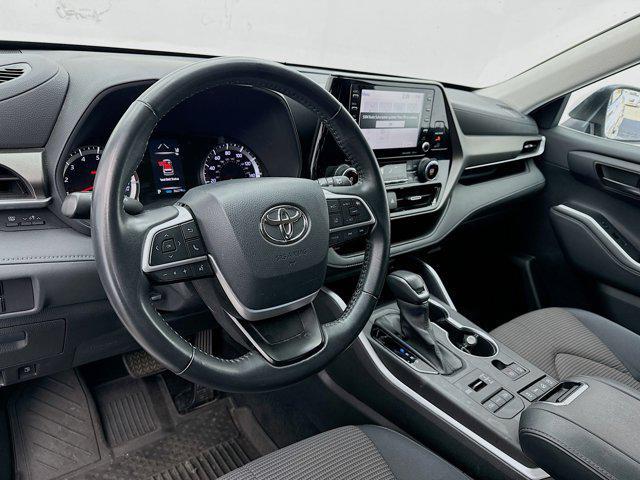 used 2022 Toyota Highlander car, priced at $30,177