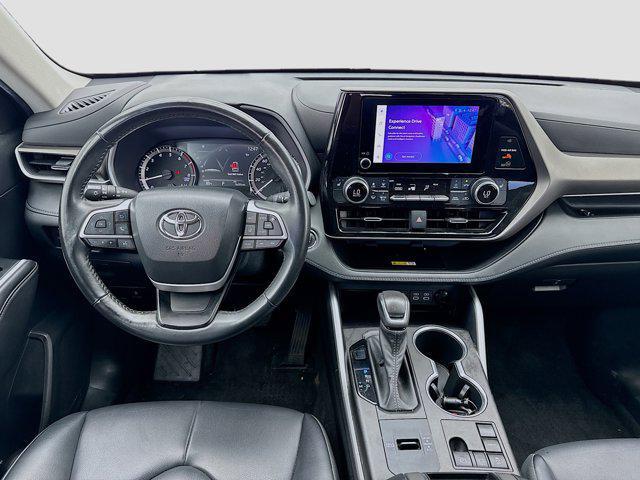 used 2023 Toyota Highlander car, priced at $33,488