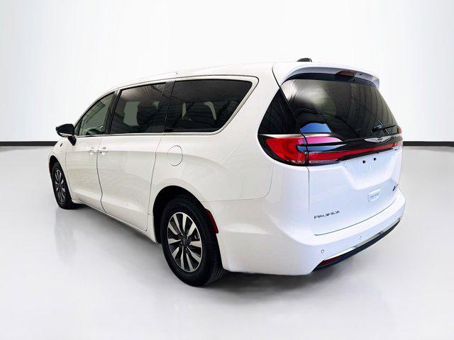 used 2024 Chrysler Pacifica Hybrid car, priced at $33,450