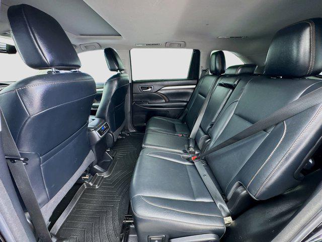 used 2018 Toyota Highlander car, priced at $24,977