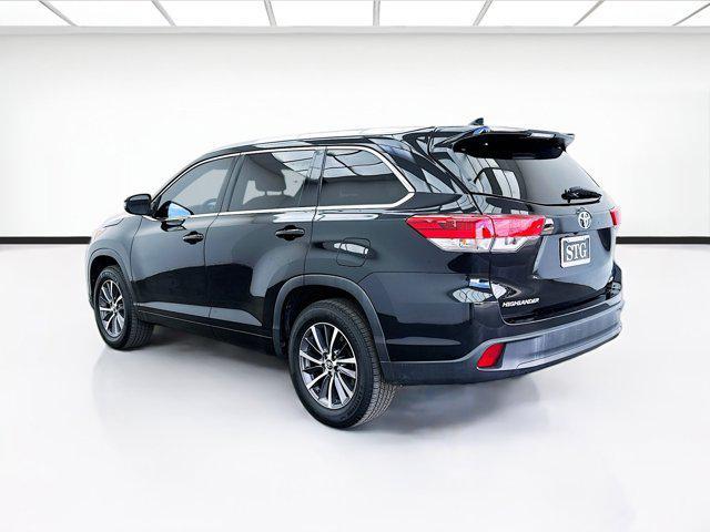 used 2018 Toyota Highlander car, priced at $24,977