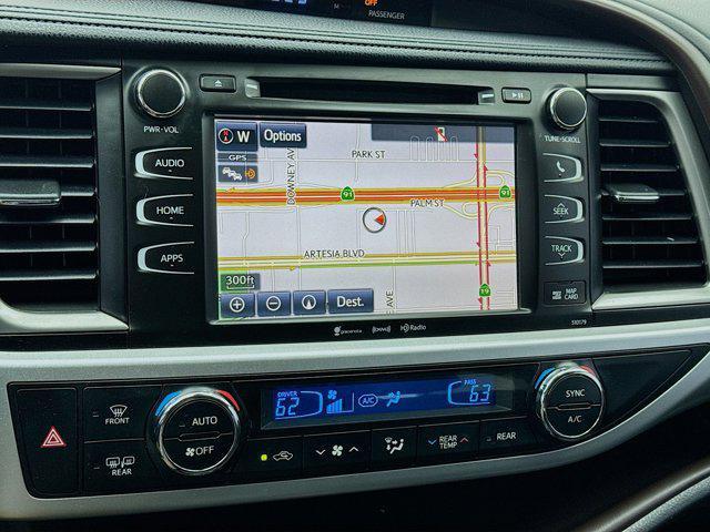 used 2018 Toyota Highlander car, priced at $24,977