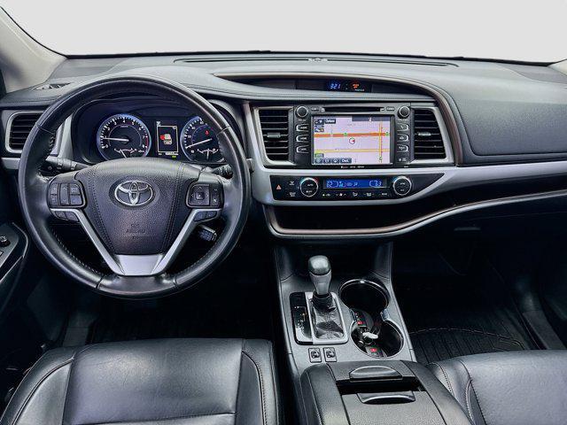 used 2018 Toyota Highlander car, priced at $24,977