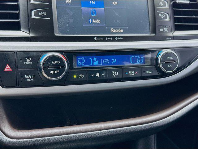 used 2018 Toyota Highlander car, priced at $24,977
