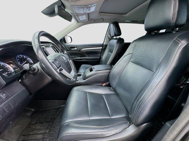 used 2018 Toyota Highlander car, priced at $24,977