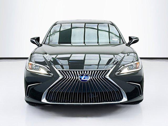 used 2021 Lexus ES 300h car, priced at $27,500