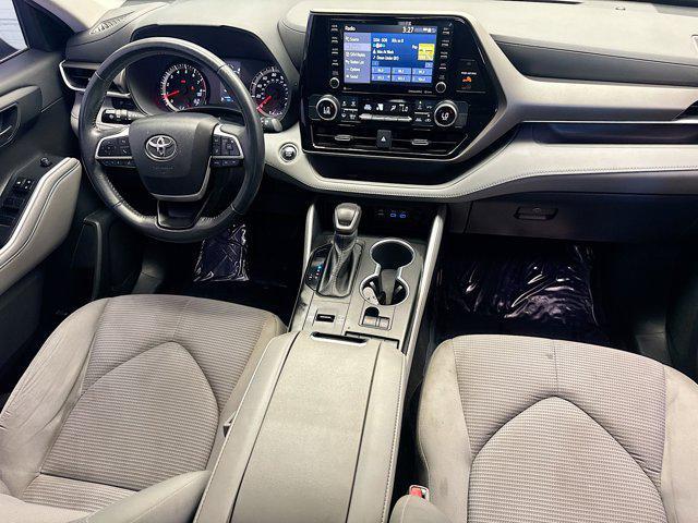 used 2022 Toyota Highlander car, priced at $30,599