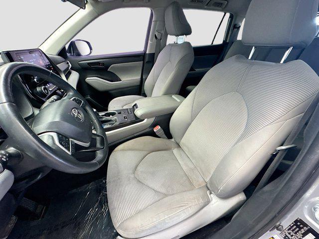 used 2022 Toyota Highlander car, priced at $30,599