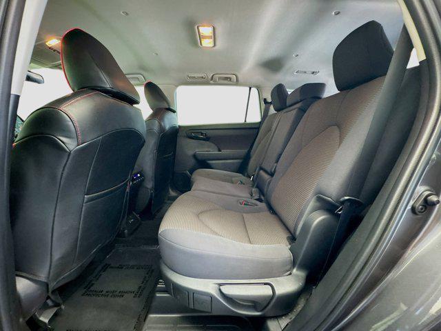 used 2022 Toyota Highlander car, priced at $29,395