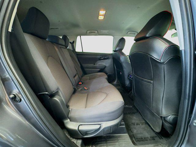 used 2022 Toyota Highlander car, priced at $29,395