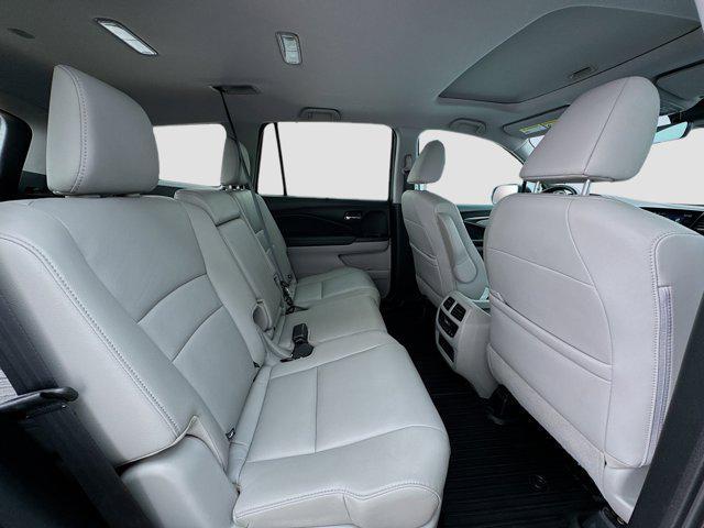 used 2022 Honda Pilot car, priced at $26,705