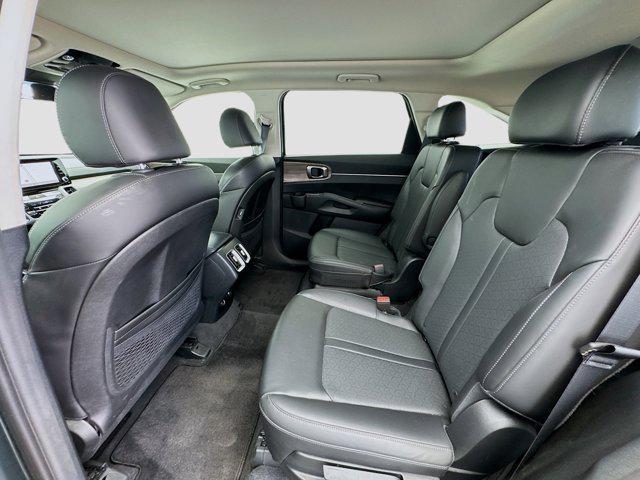used 2023 Kia Sorento car, priced at $31,998