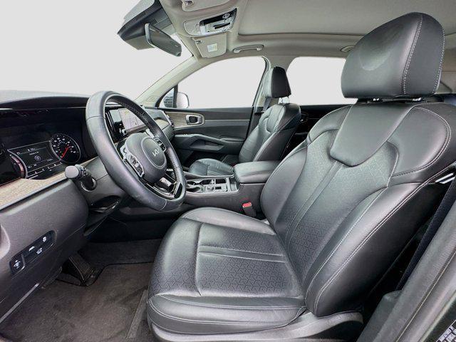 used 2023 Kia Sorento car, priced at $31,998