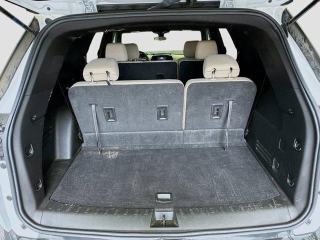 used 2023 Chevrolet Traverse car, priced at $25,577