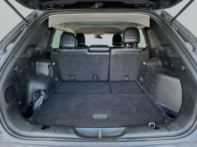 used 2014 Jeep Cherokee car, priced at $5,999