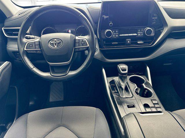 used 2023 Toyota Highlander car, priced at $33,588