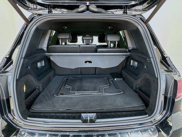 used 2022 Mercedes-Benz GLB 250 car, priced at $25,498
